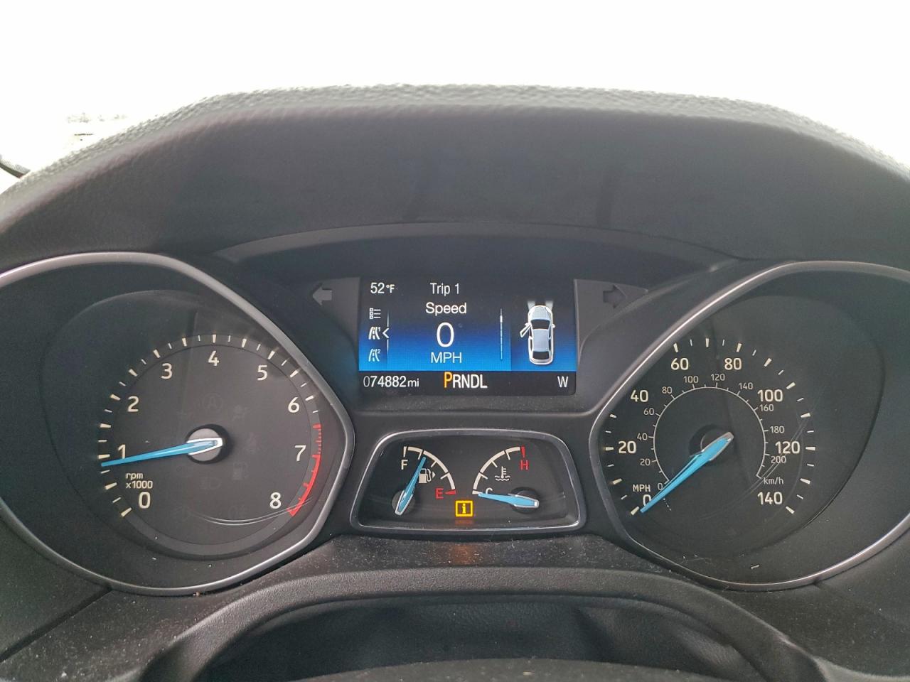 2017 FORD FOCUS SE photo 9