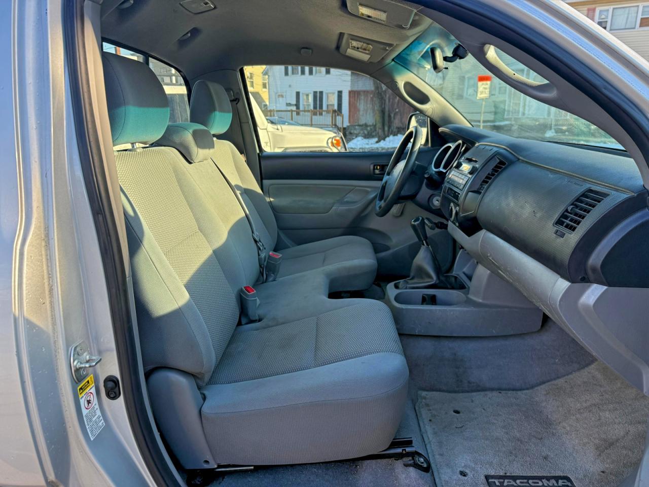 2009 TOYOTA TACOMA photo 6