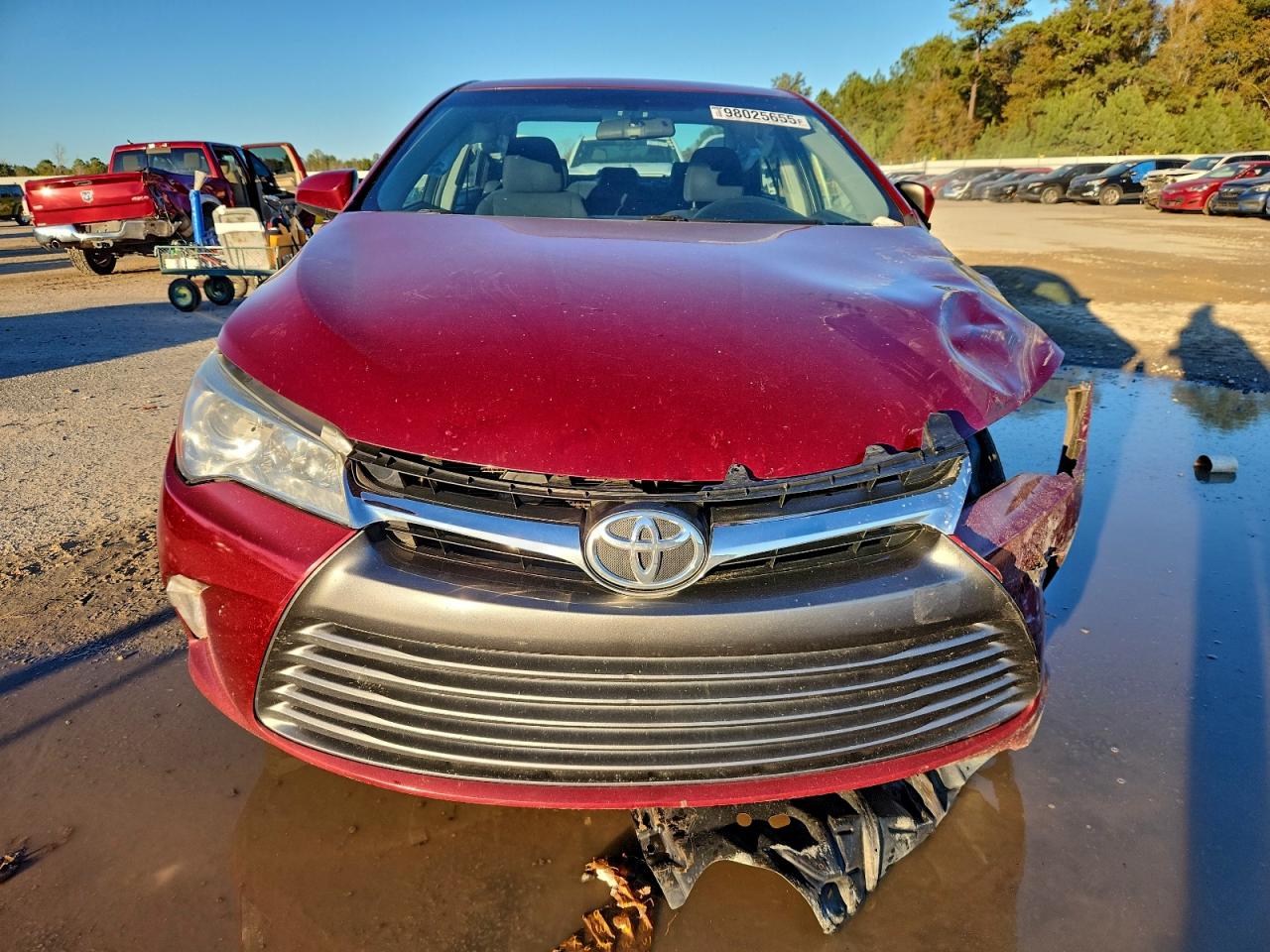 2016 TOYOTA CAMRY LE photo 5