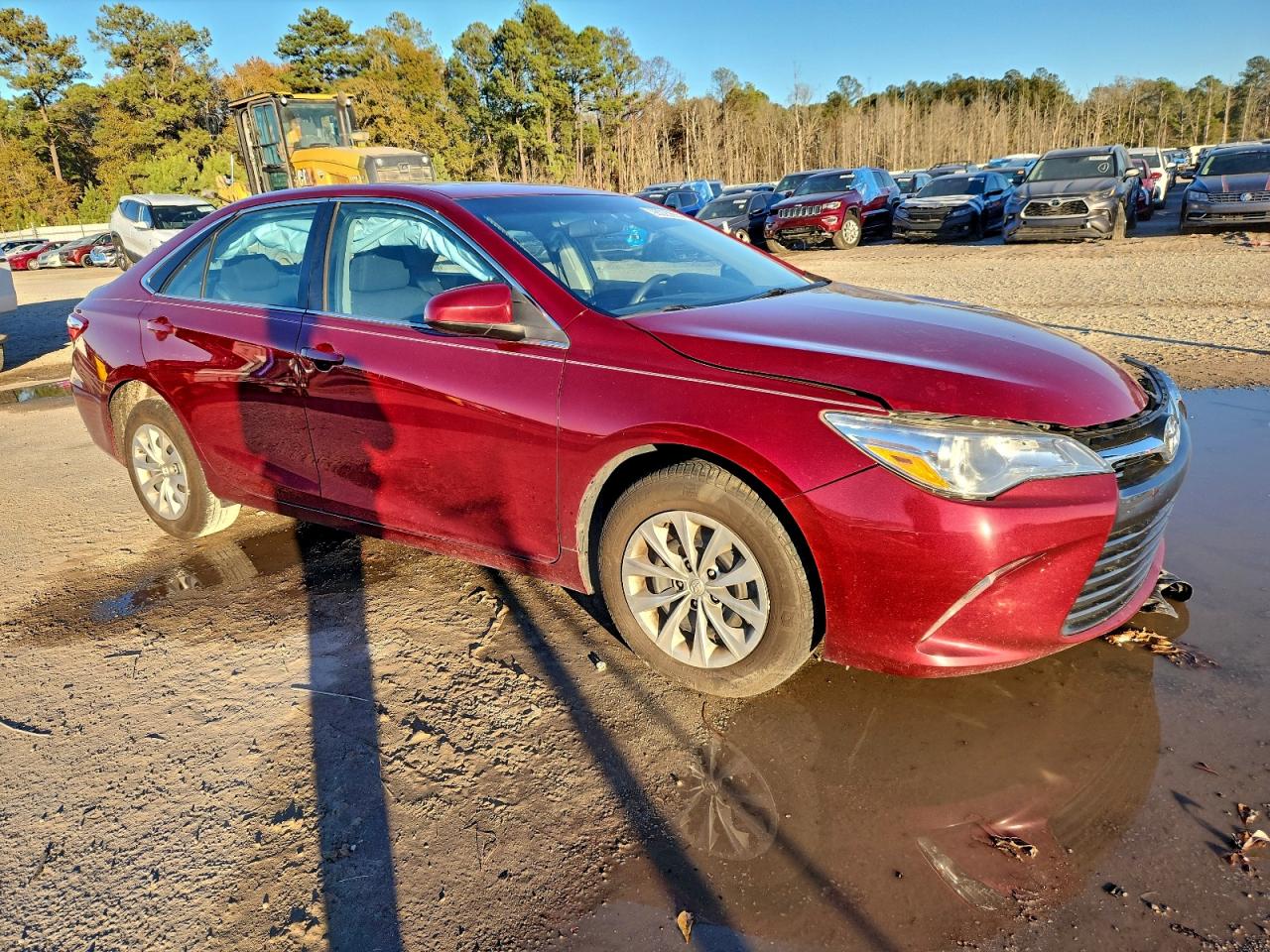 2016 TOYOTA CAMRY LE photo 4