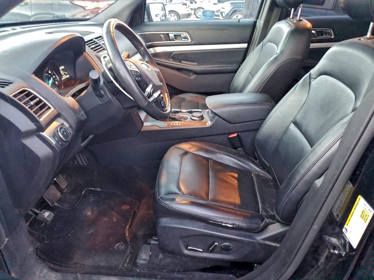 2016 FORD EXPLORER XLT photo 7