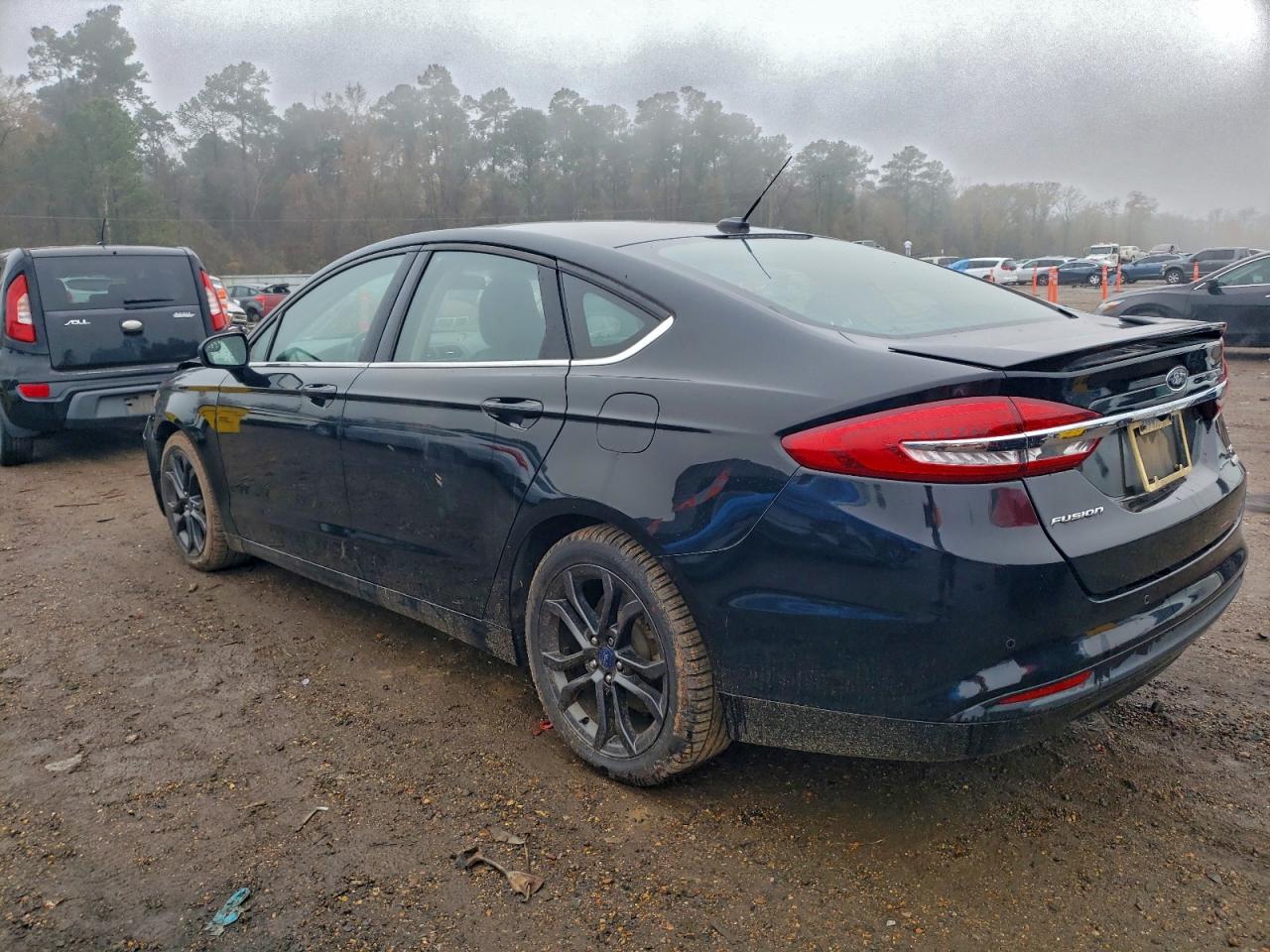 2018 FORD FUSION SE photo 2