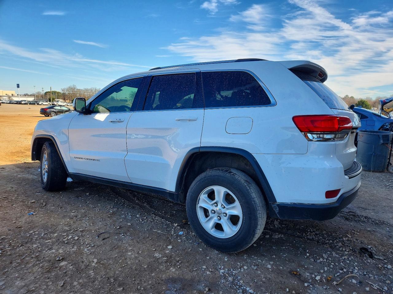 2016 JEEP GRAND CHEROKEE LAREDO photo 2