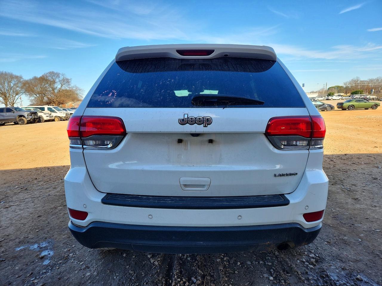 2016 JEEP GRAND CHEROKEE LAREDO photo 6