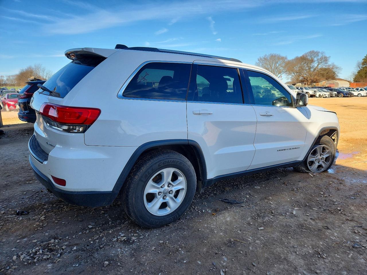 2016 JEEP GRAND CHEROKEE LAREDO photo 3