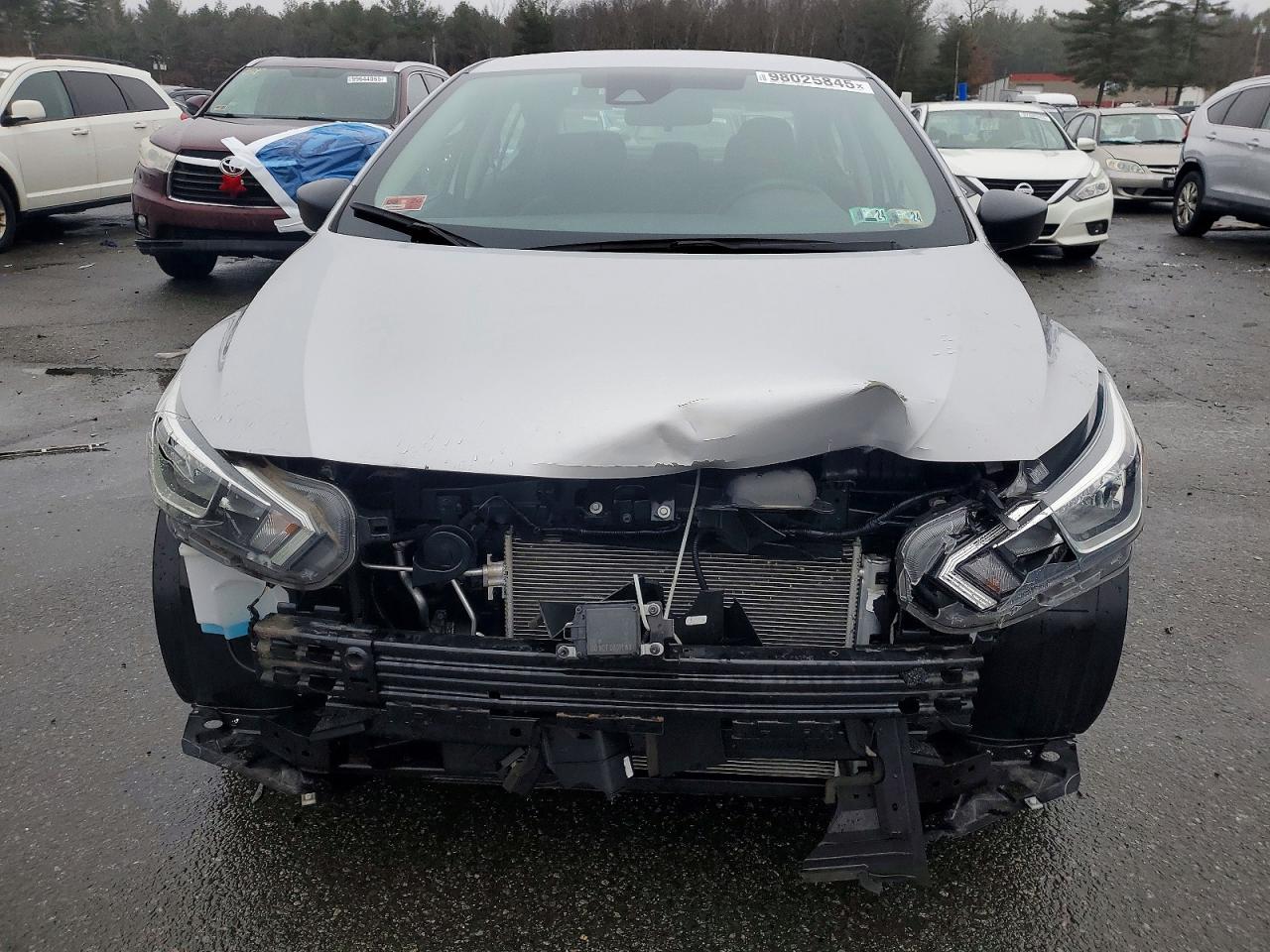 2020 NISSAN VERSA S photo 5