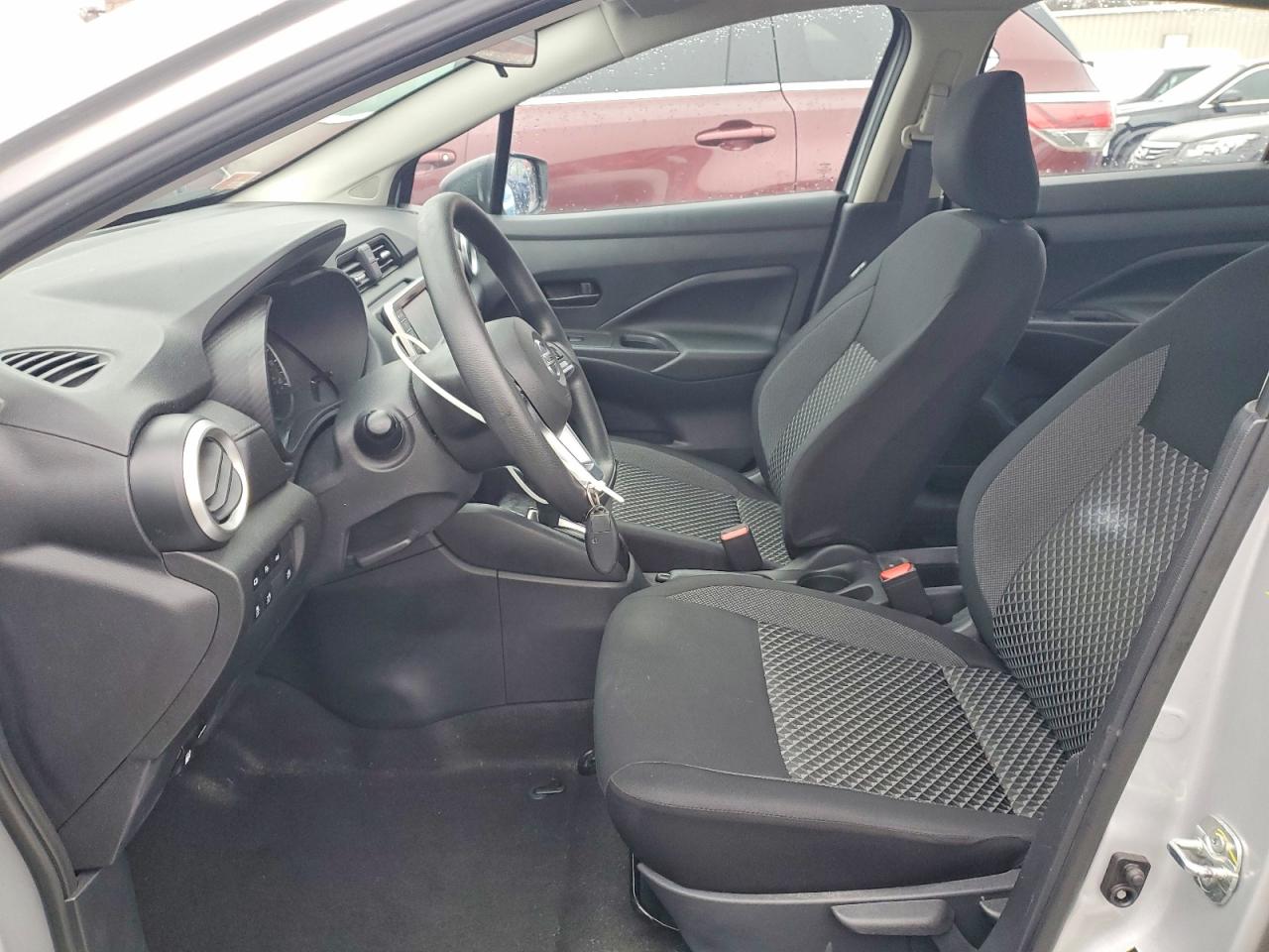 2020 NISSAN VERSA S photo 7