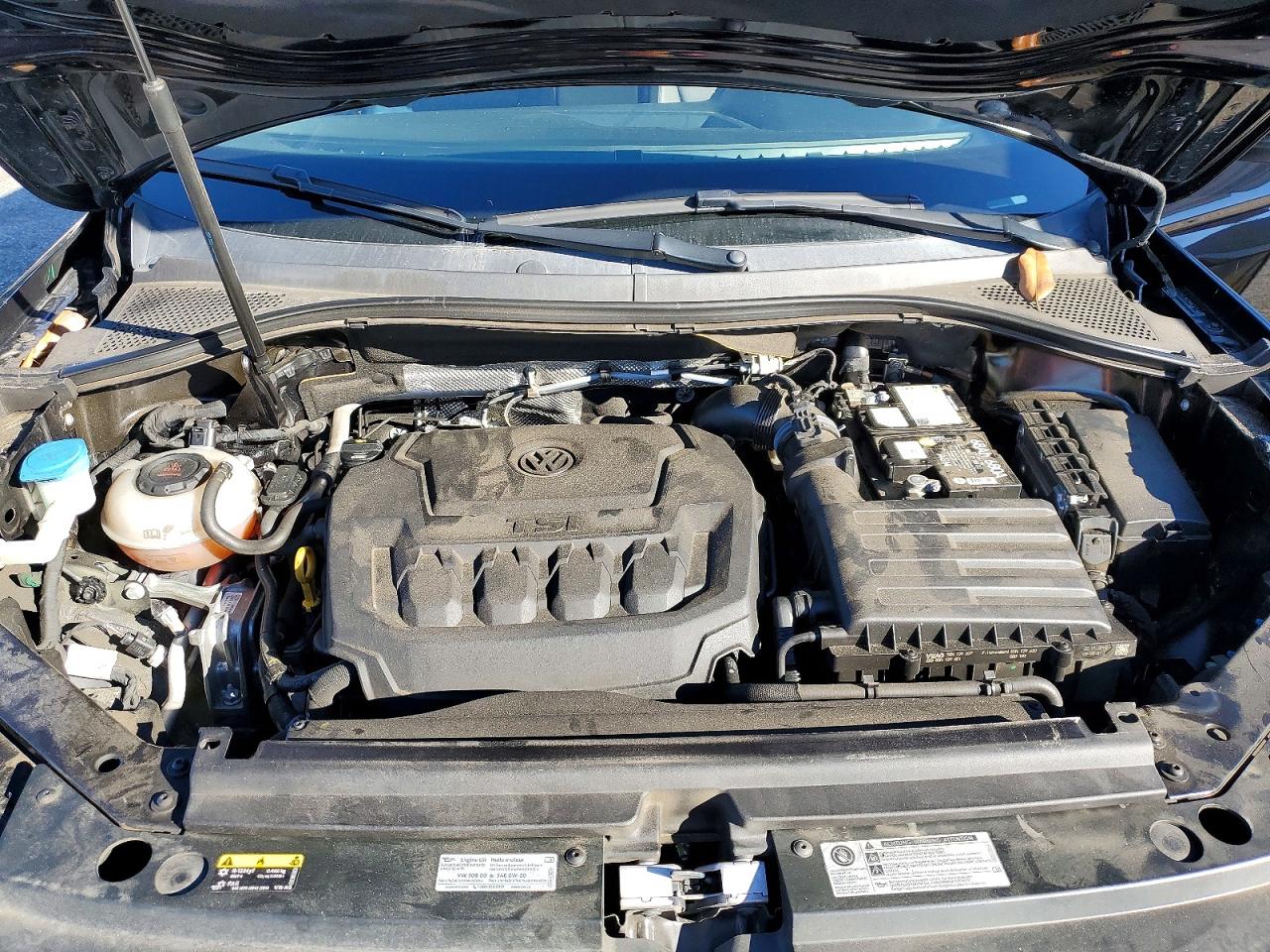 2020 VOLKSWAGEN TIGUAN SE photo 34
