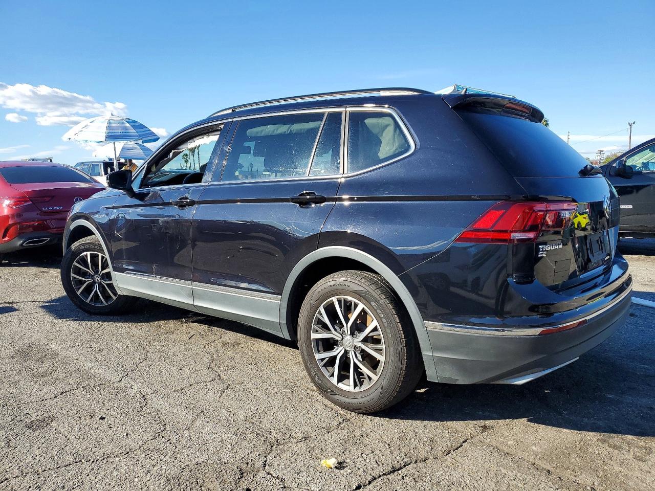 2020 VOLKSWAGEN TIGUAN SE photo 4