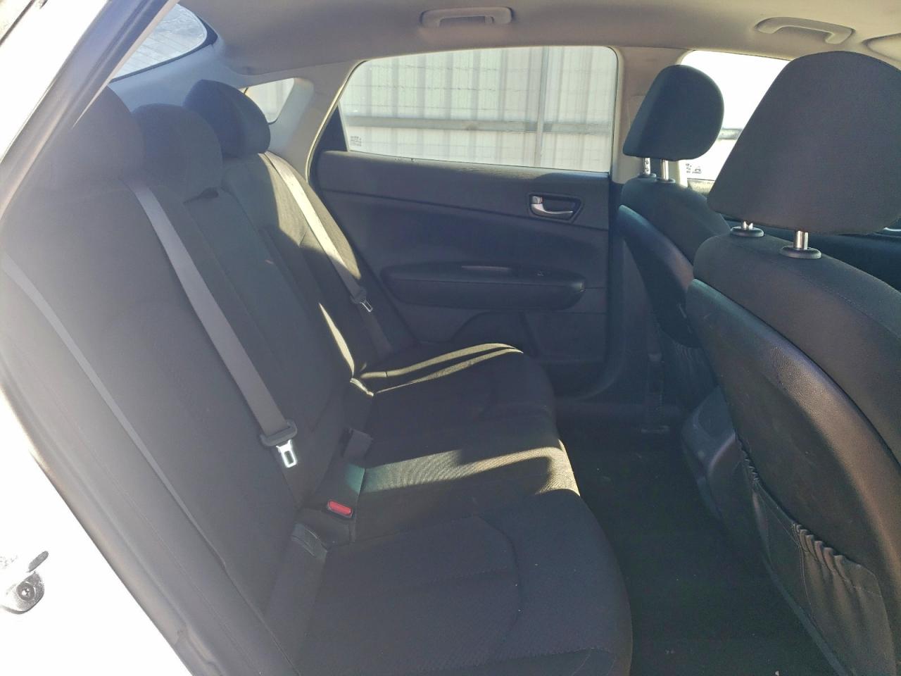 2017 KIA OPTIMA LX photo 10