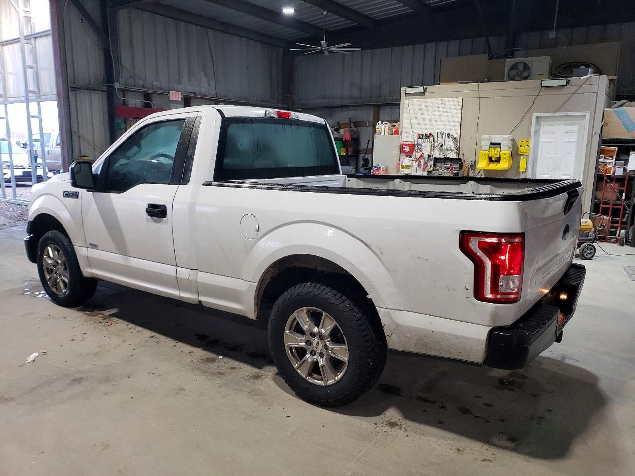 2017 FORD F150 photo 2