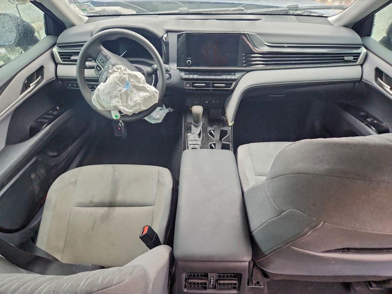 2025 TOYOTA CAMRY XSE photo 8