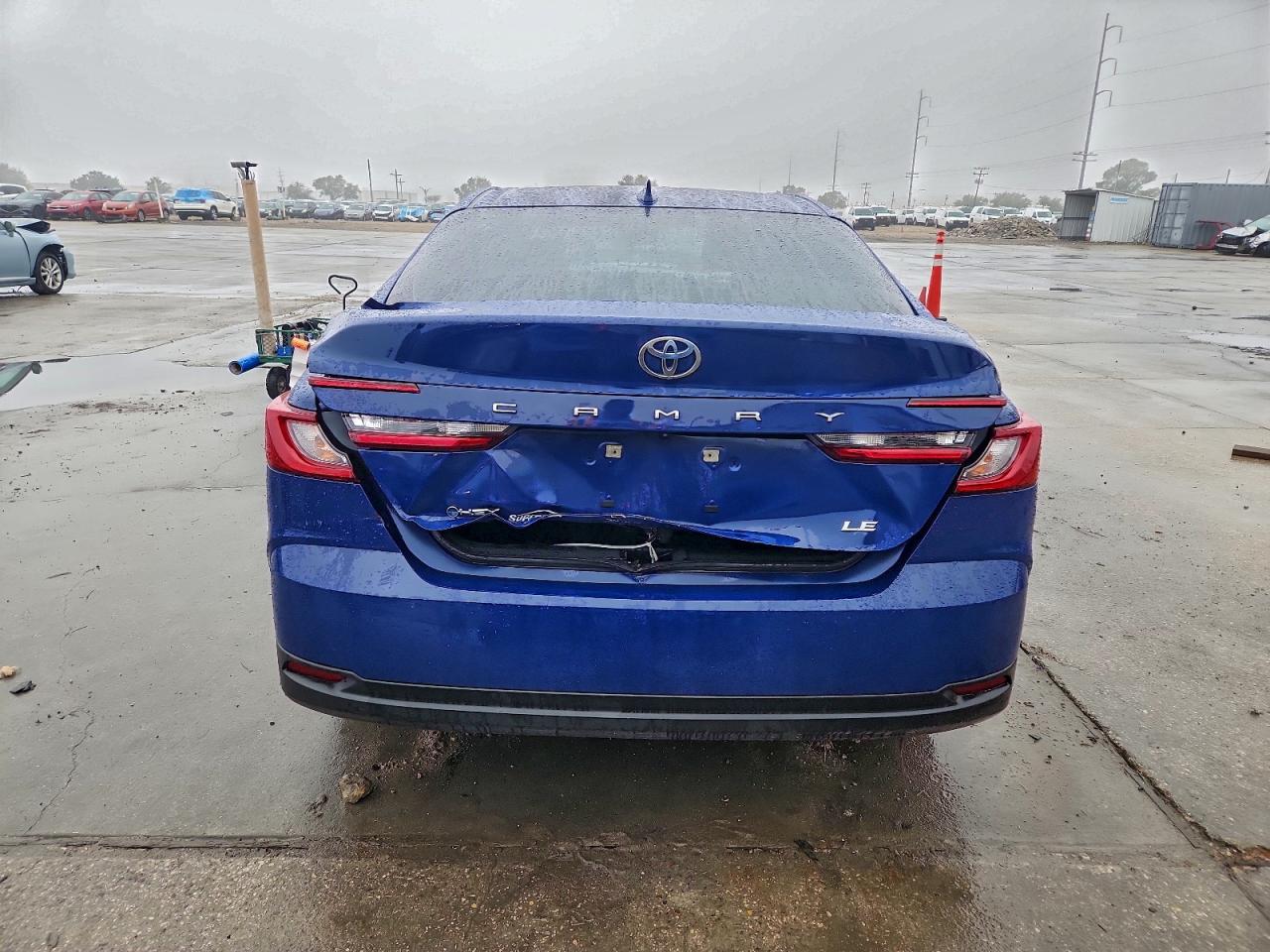 2025 TOYOTA CAMRY XSE photo 6