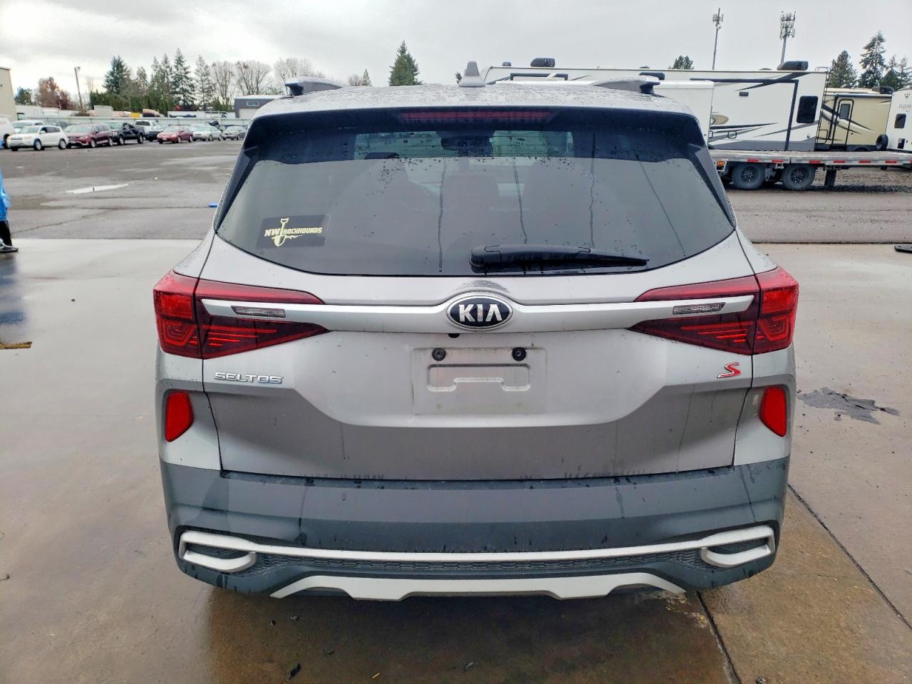 2021 KIA SELTOS S photo 6