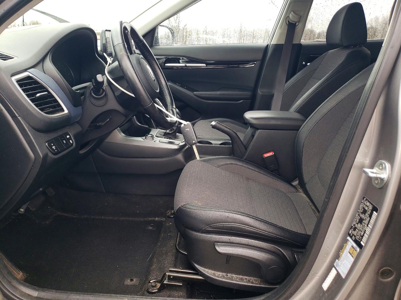 2021 KIA SELTOS S photo 7