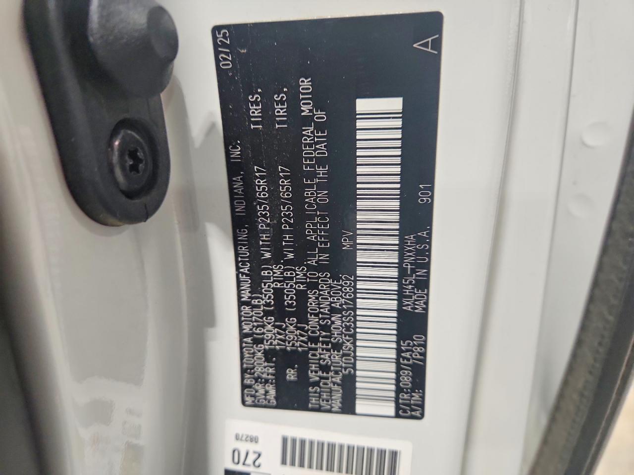 2025 TOYOTA SIENNA XLE photo 13
