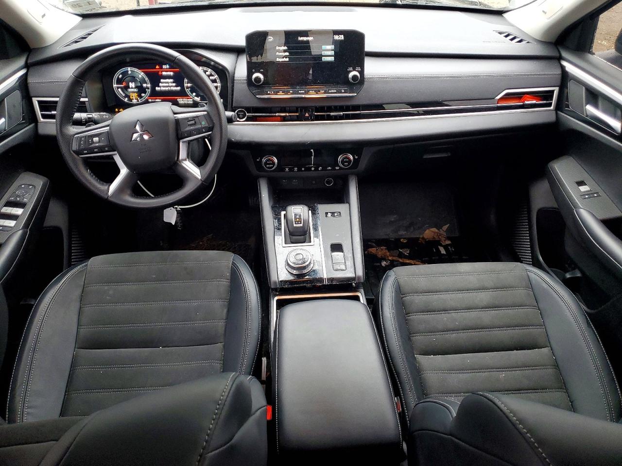 2024 MITSUBISHI OUTLANDER SE photo 8