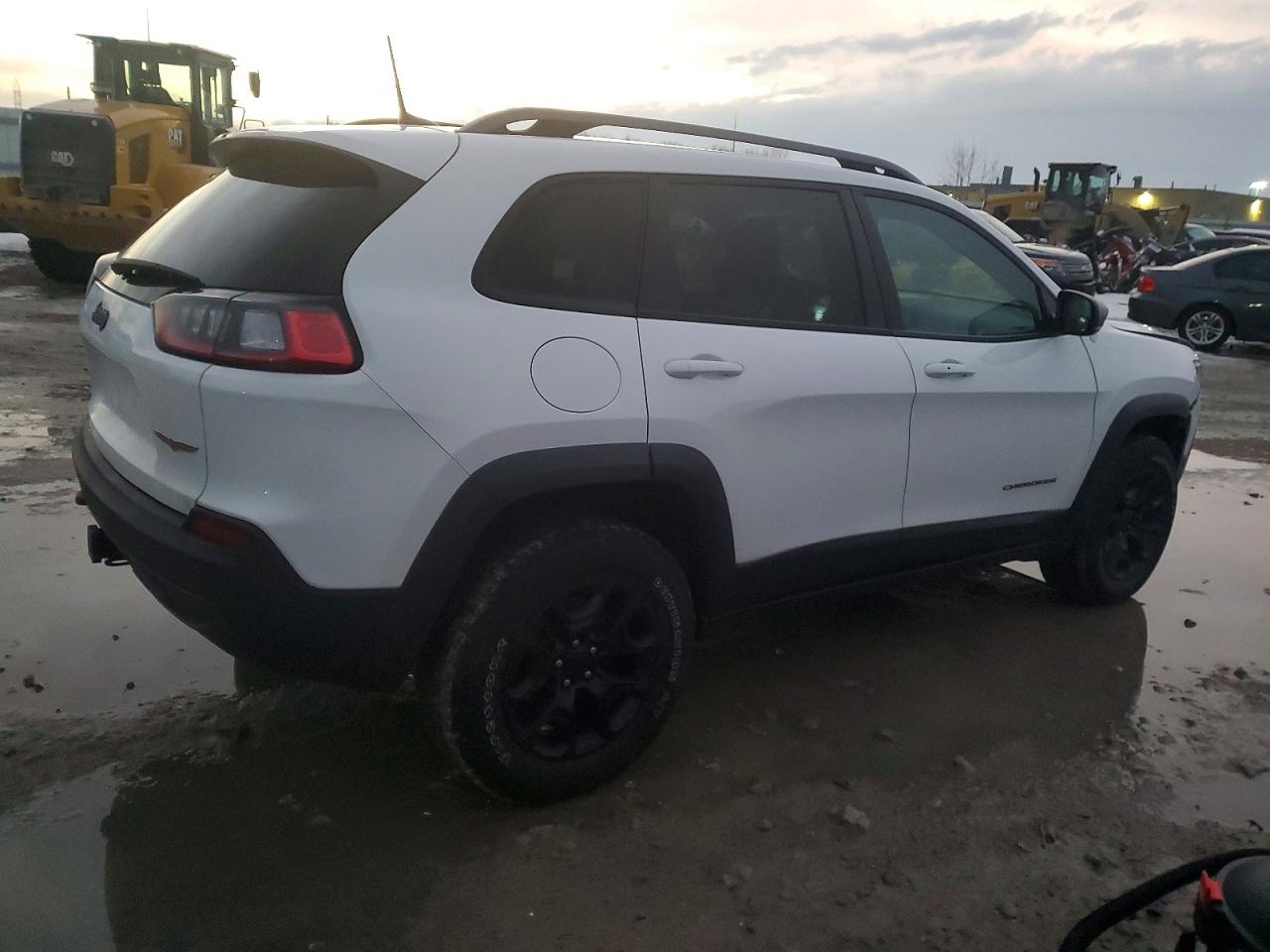 2021 JEEP CHEROKEE TRAILHAWK photo 3