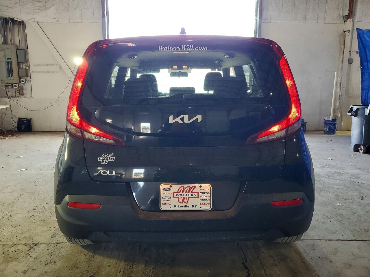 2022 KIA SOUL LX photo 11