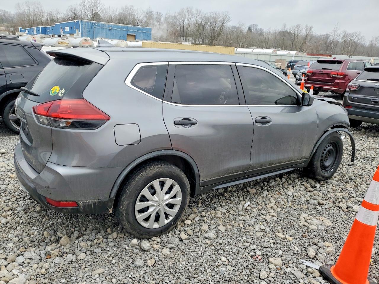 2020 NISSAN ROGUE S photo 3