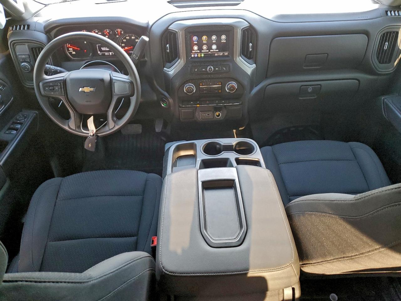 2025 CHEVROLET SILVERADO C1500 photo 8
