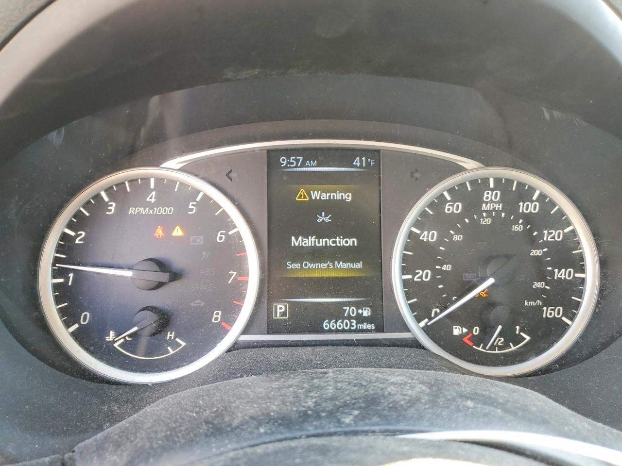2018 NISSAN SENTRA S photo 9
