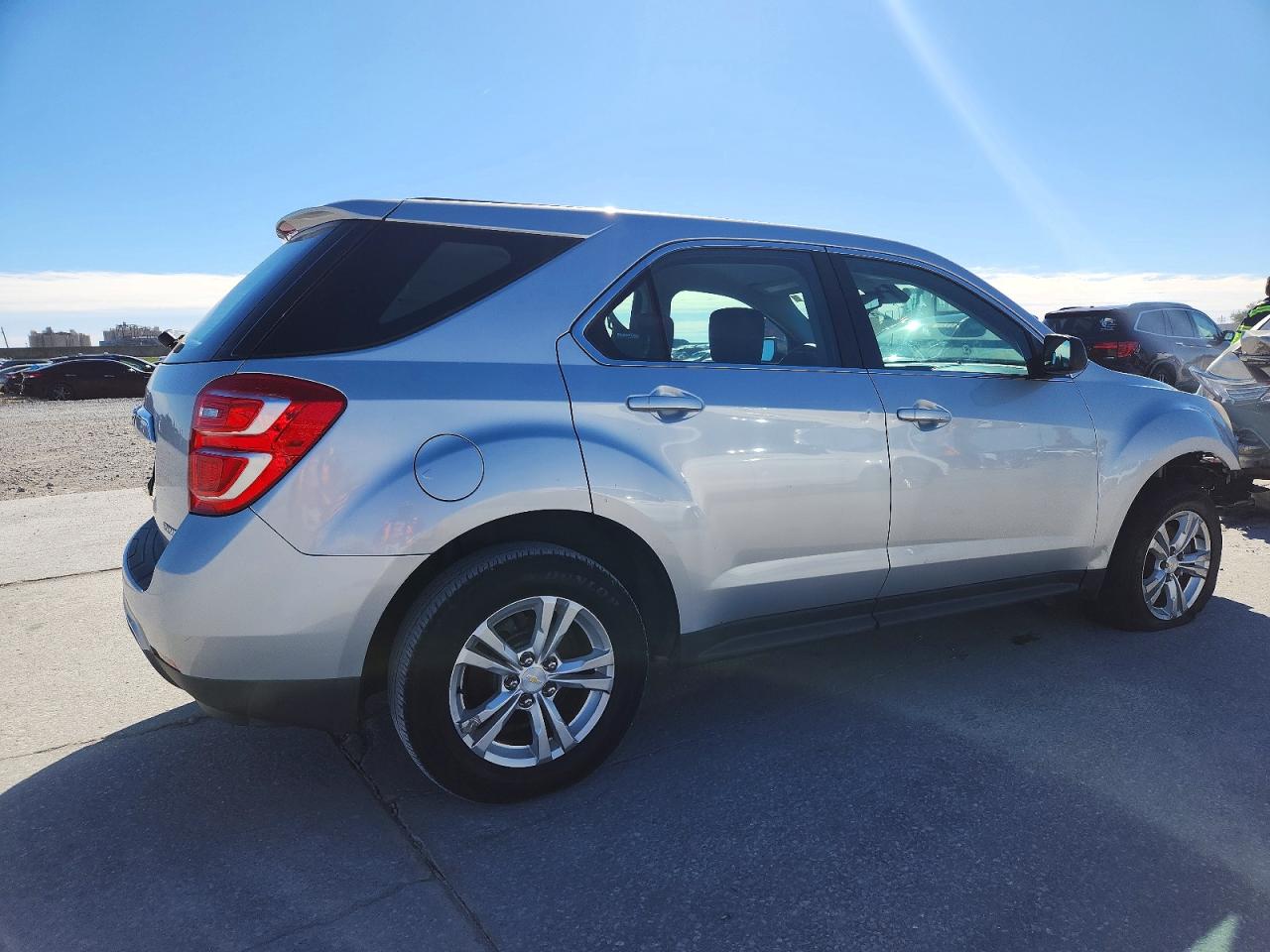 2016 CHEVROLET EQUINOX LS photo 5