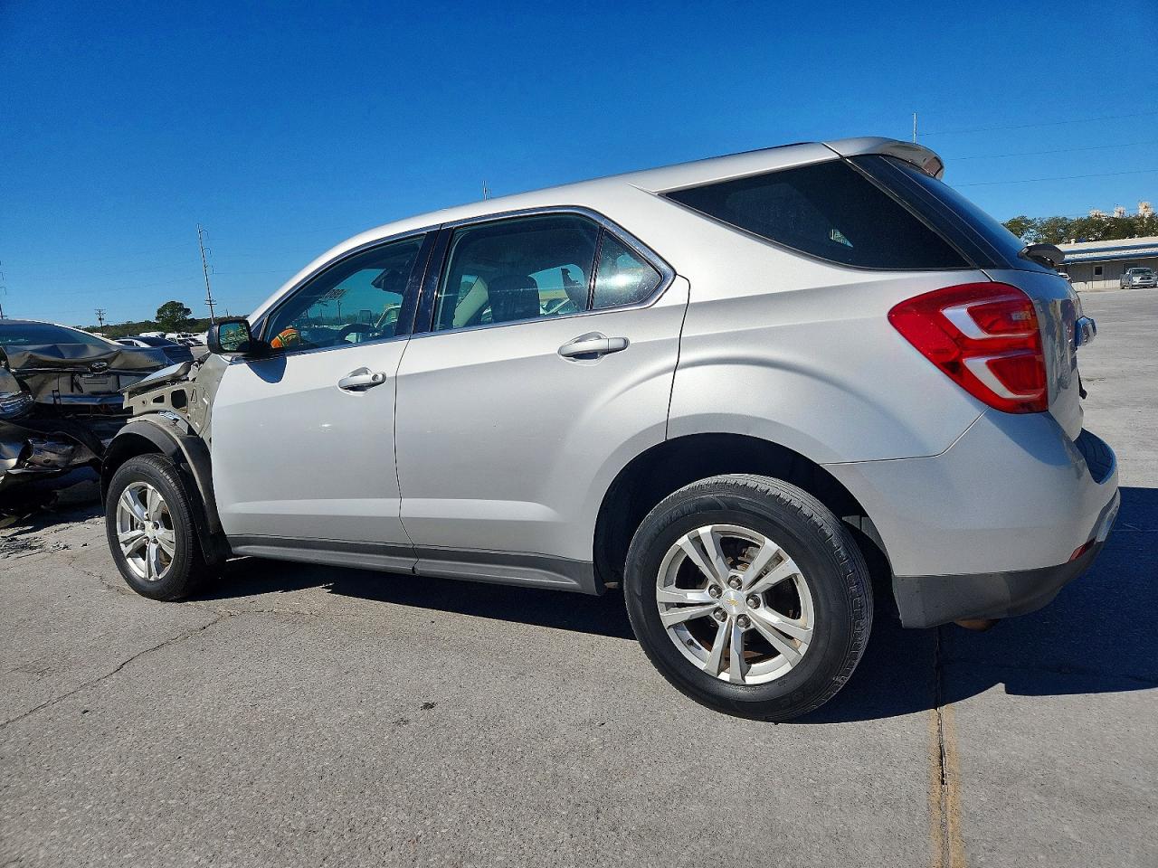 2016 CHEVROLET EQUINOX LS photo 3