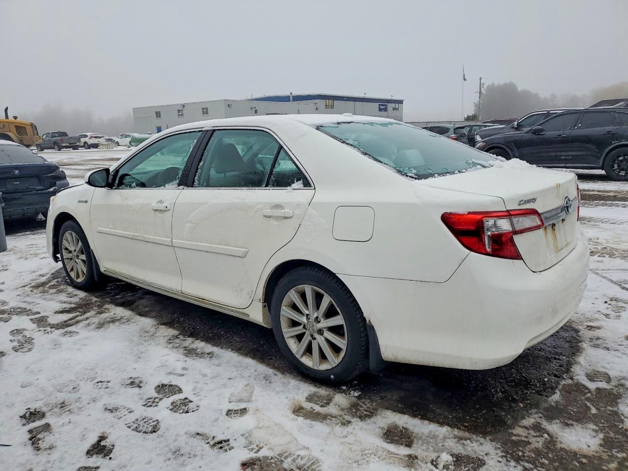 2012 TOYOTA CAMRY HYBRID photo 2