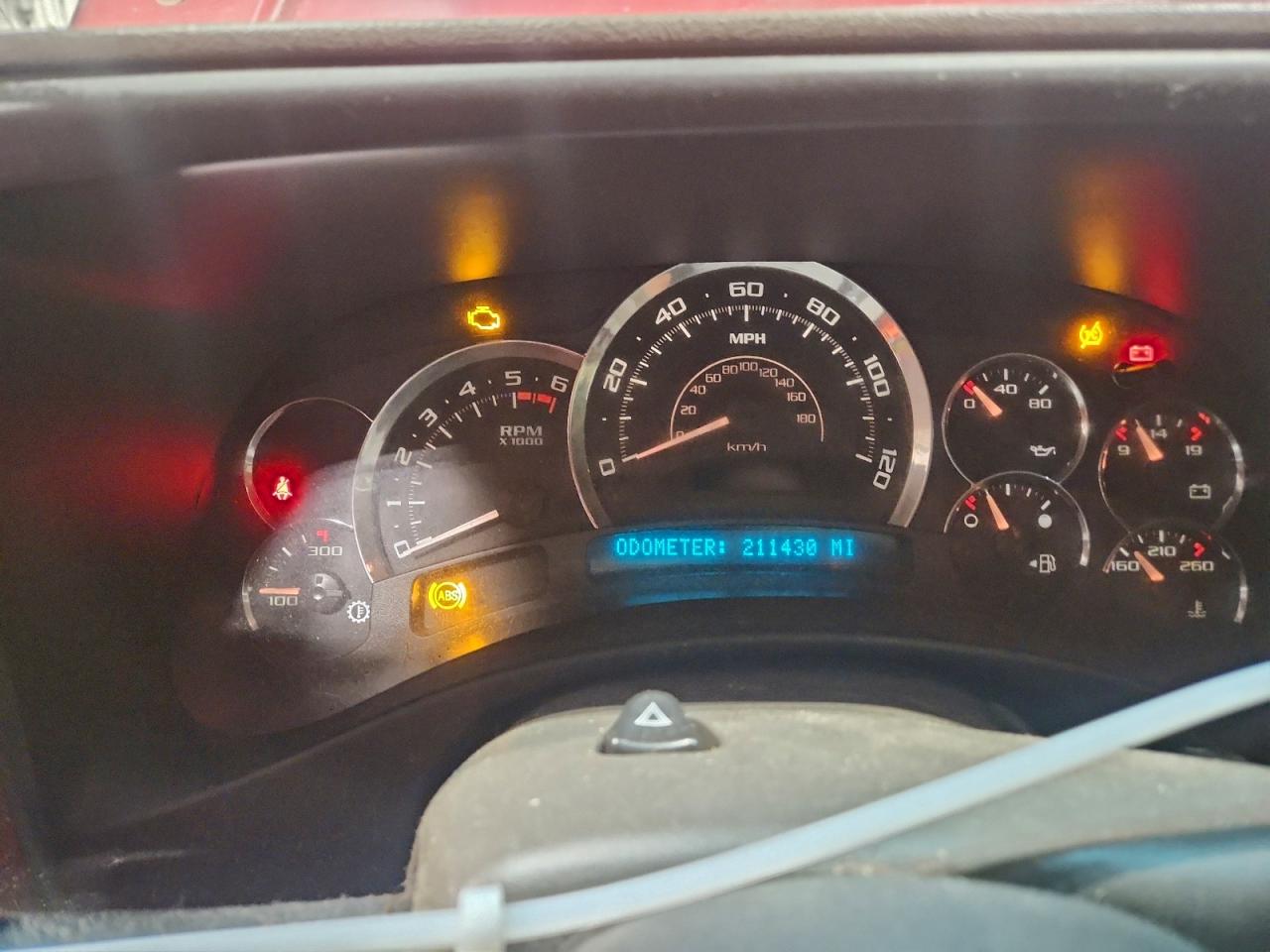 2004 CADILLAC ESCALADE EXT photo 9