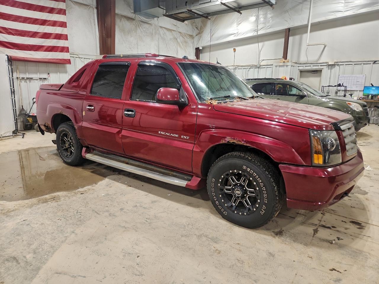 2004 CADILLAC ESCALADE EXT photo 4