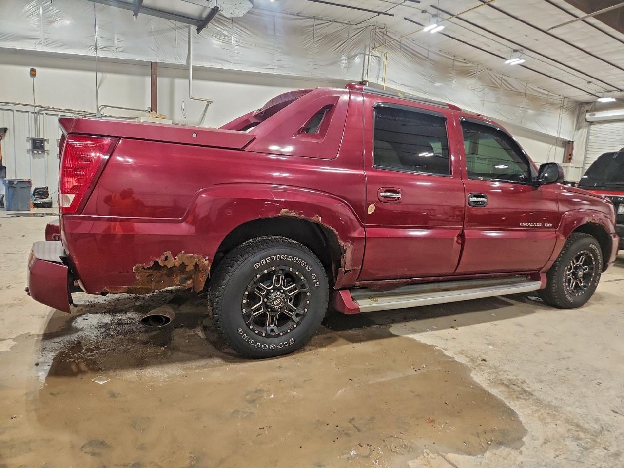 2004 CADILLAC ESCALADE EXT photo 3