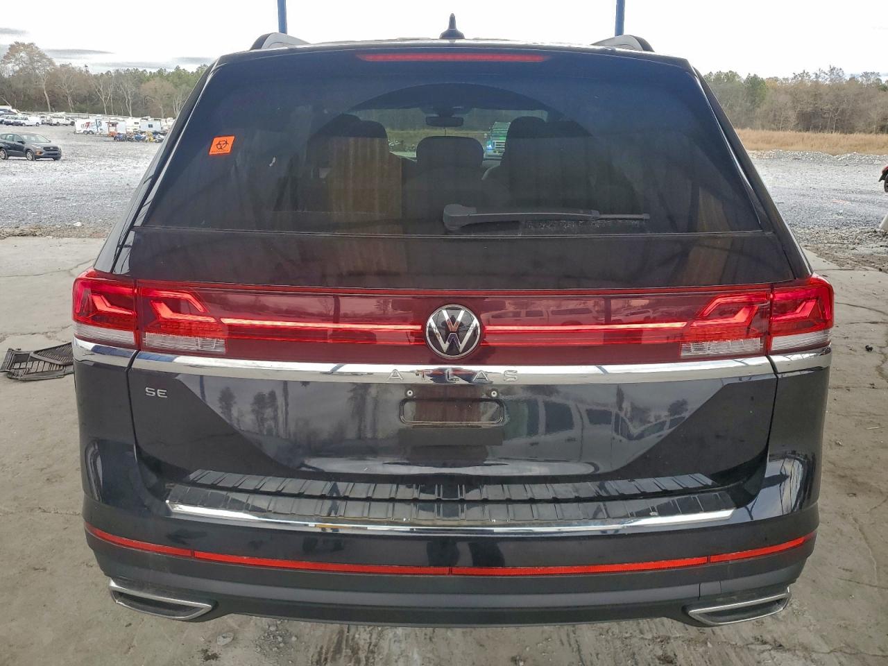 2024 VOLKSWAGEN ATLAS SE photo 6