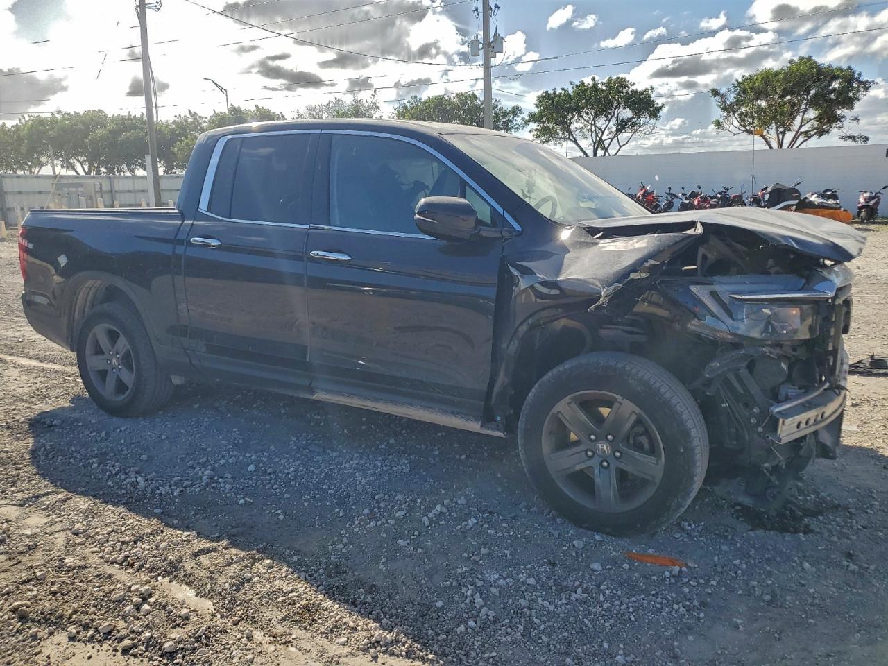 2021 HONDA RIDGELINE RTL photo 4