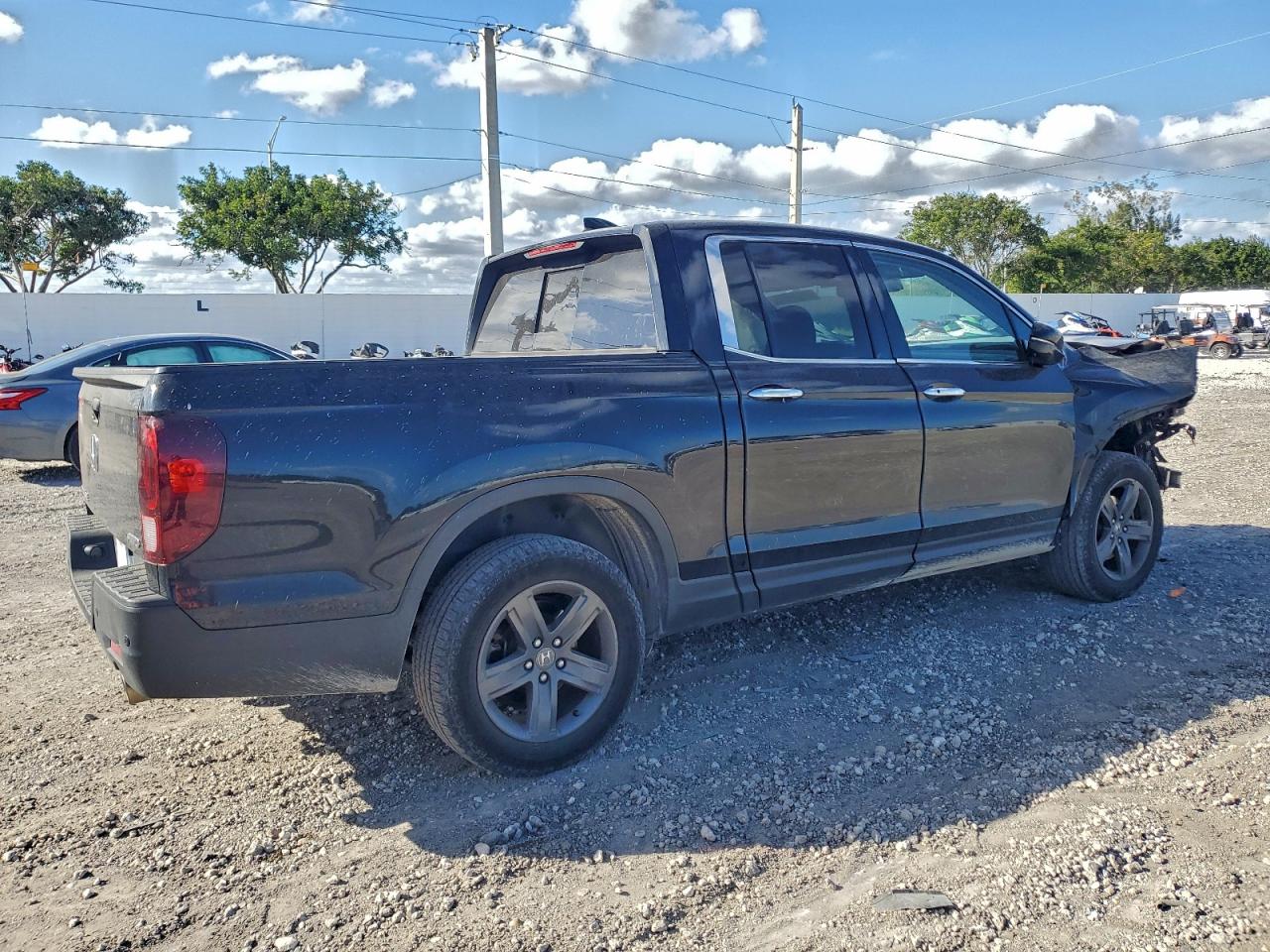 2021 HONDA RIDGELINE RTL photo 3