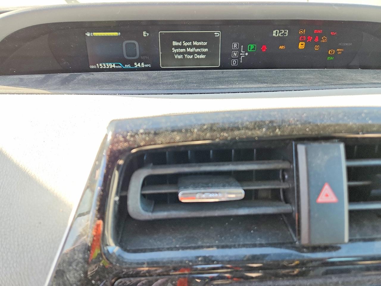 2016 TOYOTA PRIUS photo 9