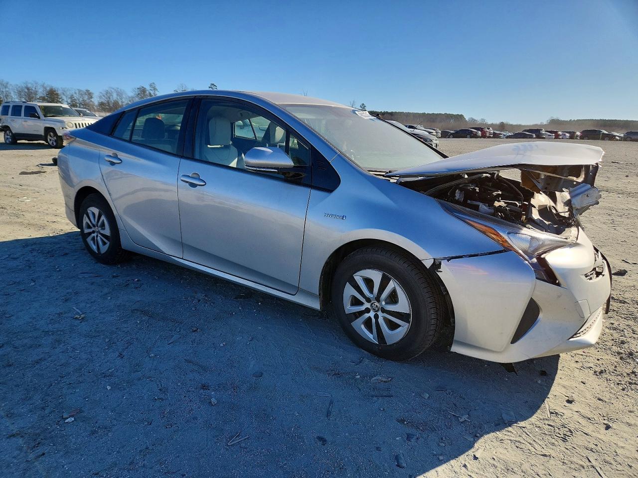 2016 TOYOTA PRIUS photo 4