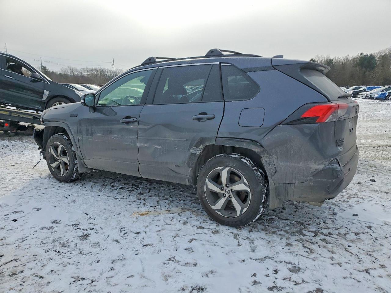 2024 TOYOTA RAV4 PRIME SE photo 2