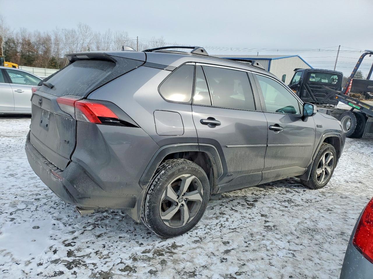 2024 TOYOTA RAV4 PRIME SE photo 3