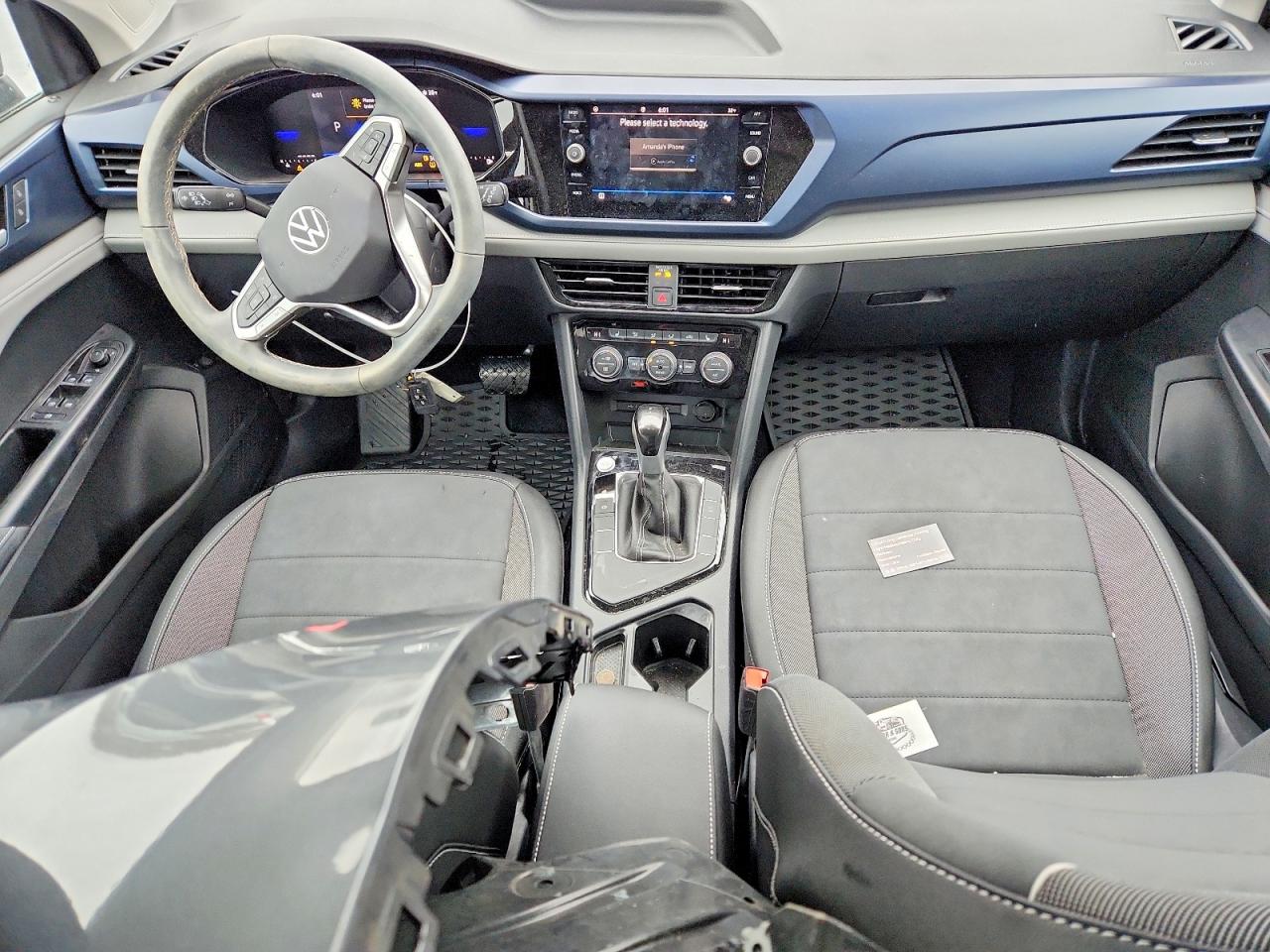 2024 VOLKSWAGEN TAOS SE photo 8