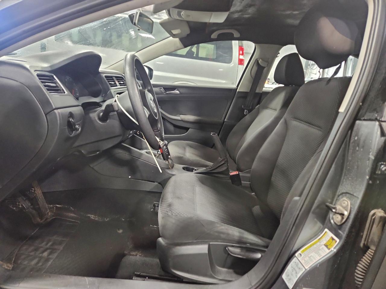 2012 VOLKSWAGEN JETTA BASE photo 7