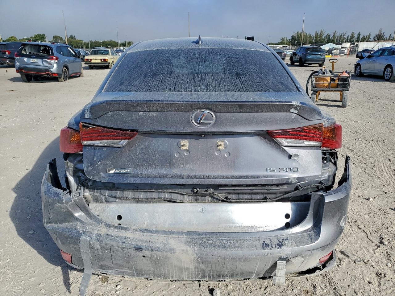 2018 LEXUS IS 300 photo 6