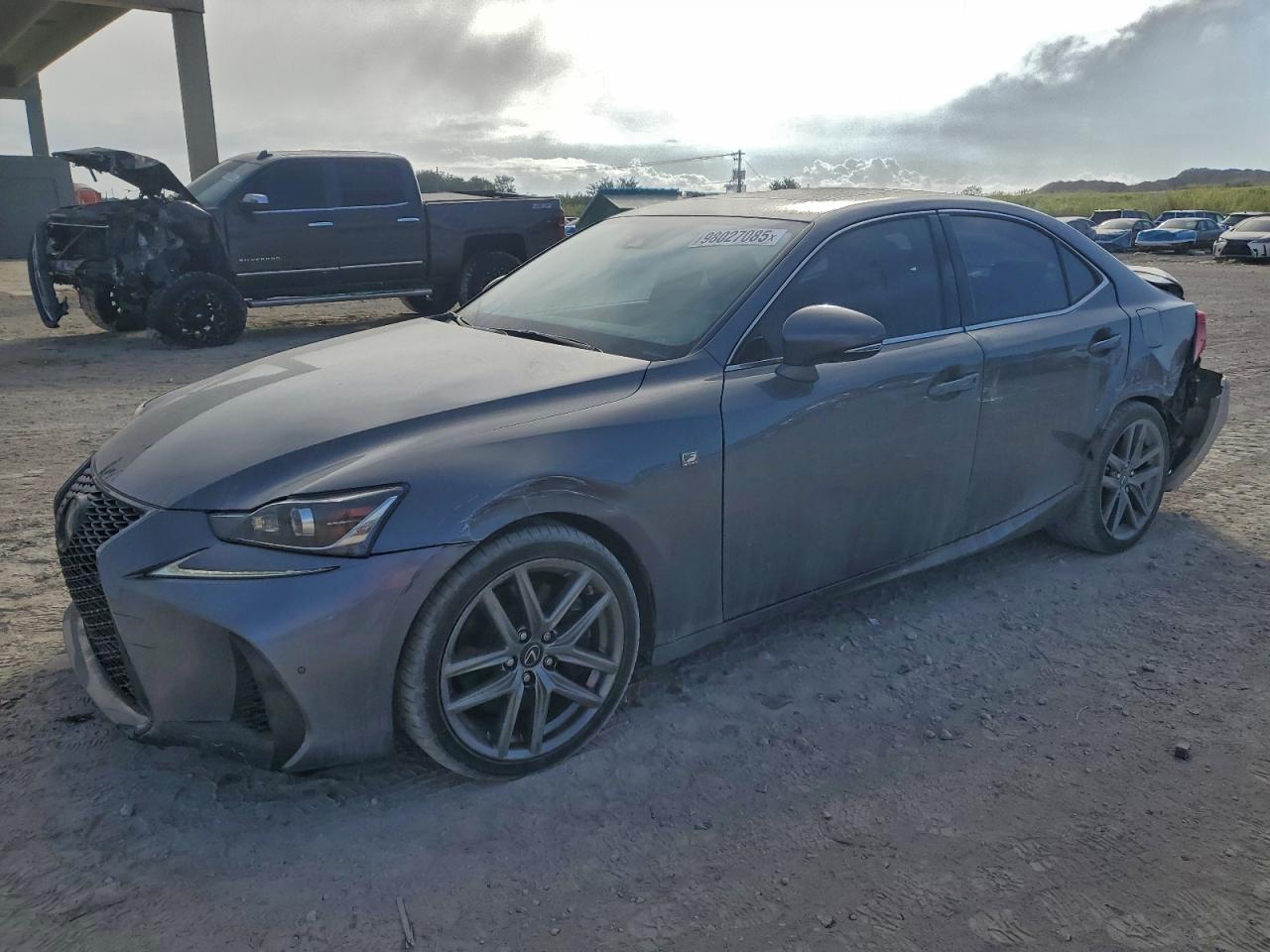 2018 LEXUS IS
