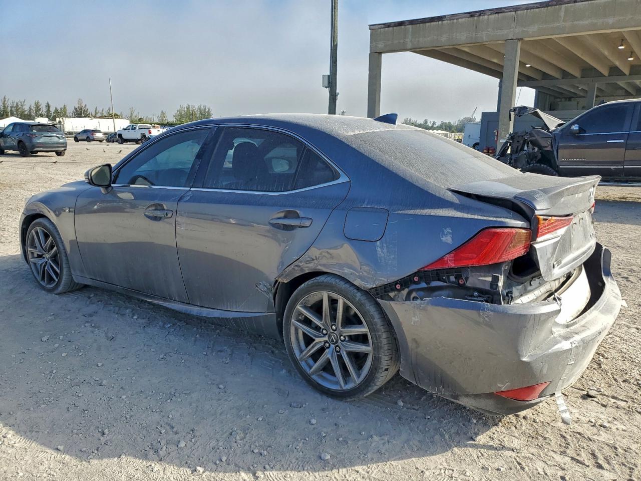 2018 LEXUS IS 300 photo 2