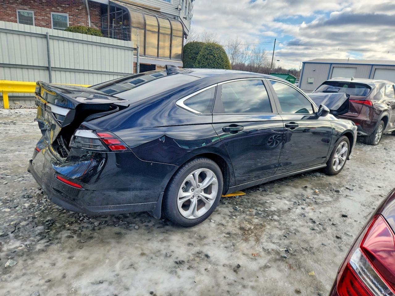 2025 HONDA ACCORD LX photo 3