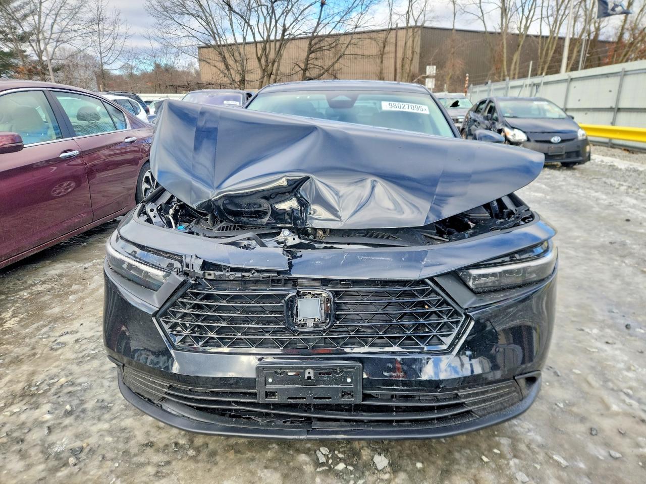 2025 HONDA ACCORD LX photo 5