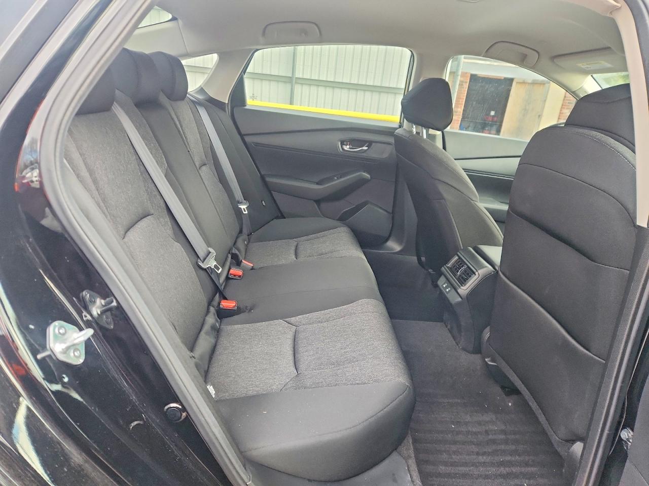 2025 HONDA ACCORD LX photo 10