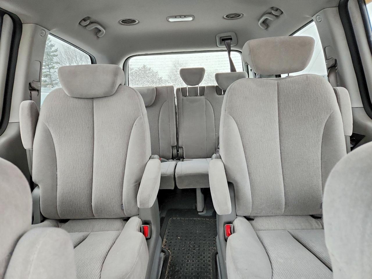2008 KIA SEDONA EX photo 10