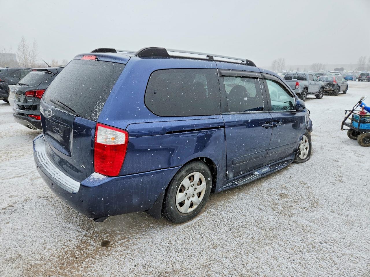 2008 KIA SEDONA EX photo 3