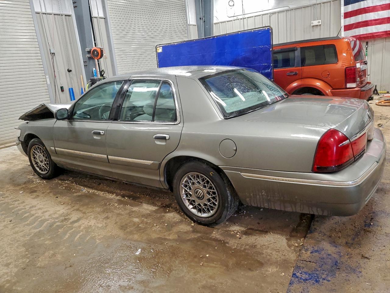 1999 MERCURY GRAND MARQUIS GS photo 2